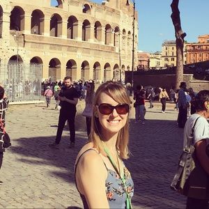 Meet your Posher, Hannah